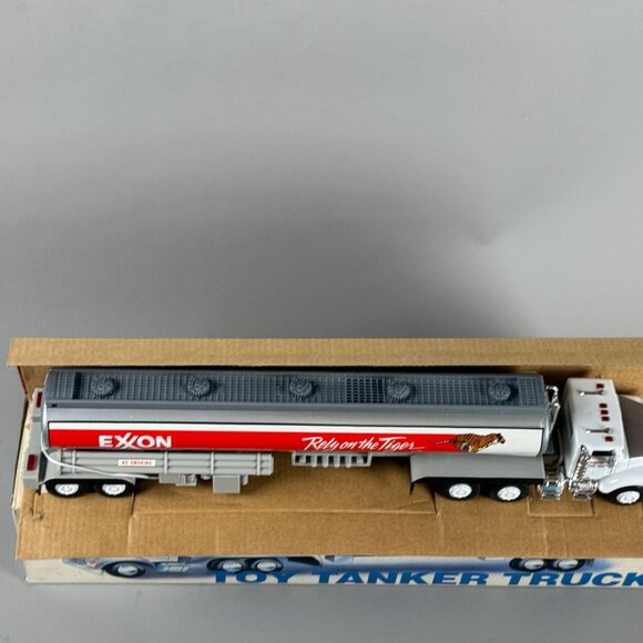 Exxon 1993 Toy Tanker Truck Rely on the Tiger Vintage Original Box Toy Collector - Picture 3 of 6